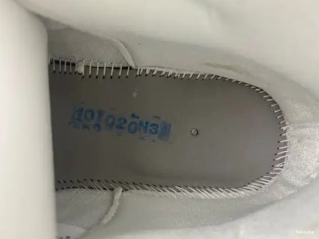 Reps TB AR0715-101 11 Jordan Neapolitan Air WMNS 0510
